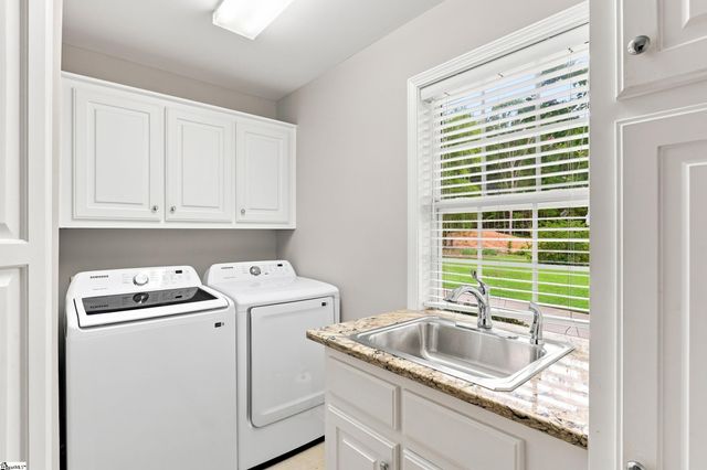212 Crossington Way, Fountain Inn, SC 29644