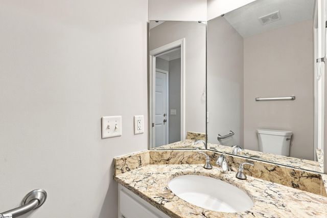 212 Crossington Way, Fountain Inn, SC 29644
