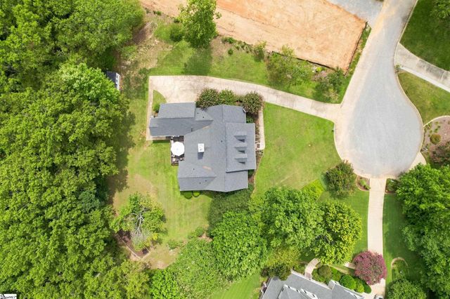 212 Crossington Way, Fountain Inn, SC 29644