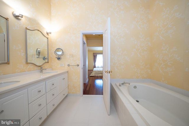 234 LOOKOUT PL, Wayne, PA 19087