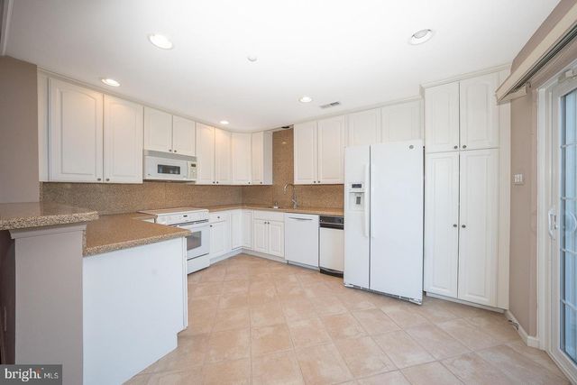 234 LOOKOUT PL, Wayne, PA 19087