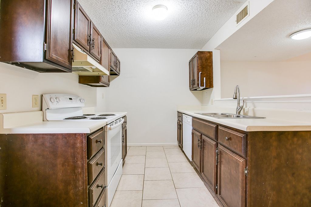 Image 8 of property listing at 1738 Utah Avenue, San Angelo, TX 76904