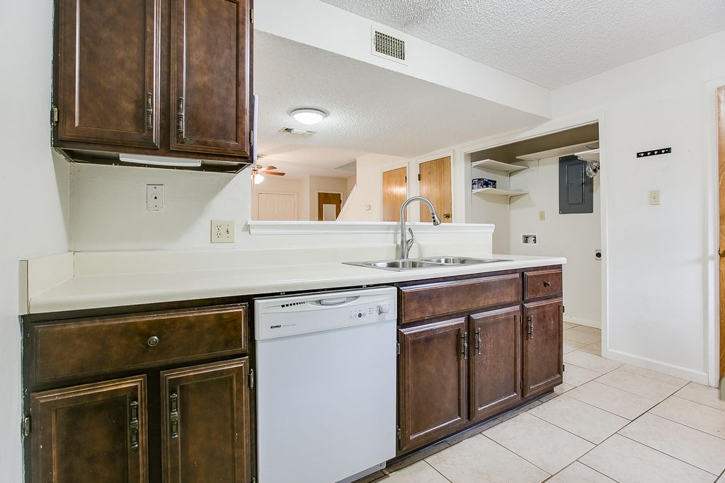 Image 9 of property listing at 1738 Utah Avenue, San Angelo, TX 76904