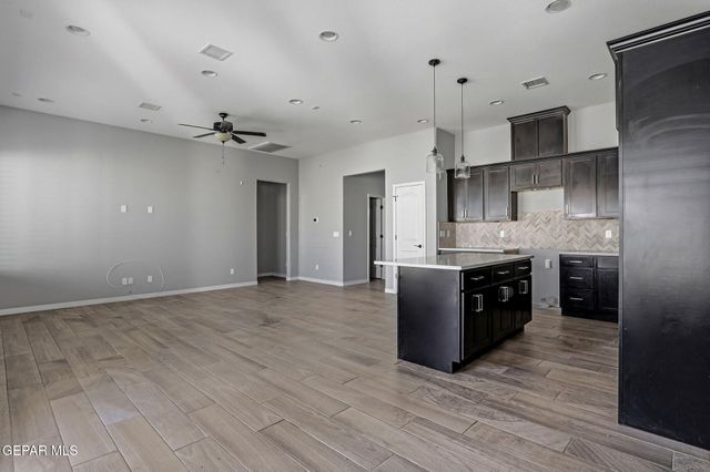 12797 KINGSBURY Avenue, El Paso, TX 79928