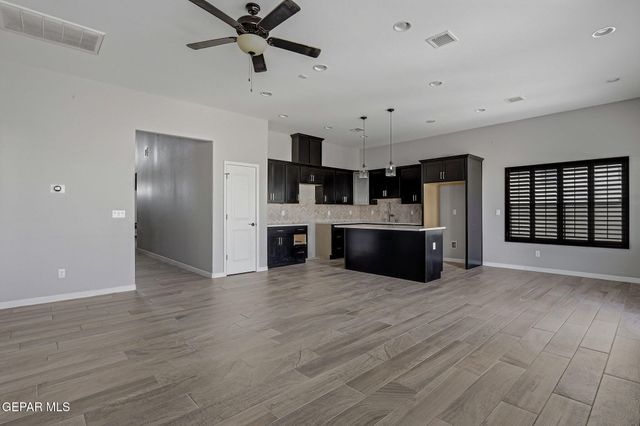 12797 KINGSBURY Avenue, El Paso, TX 79928