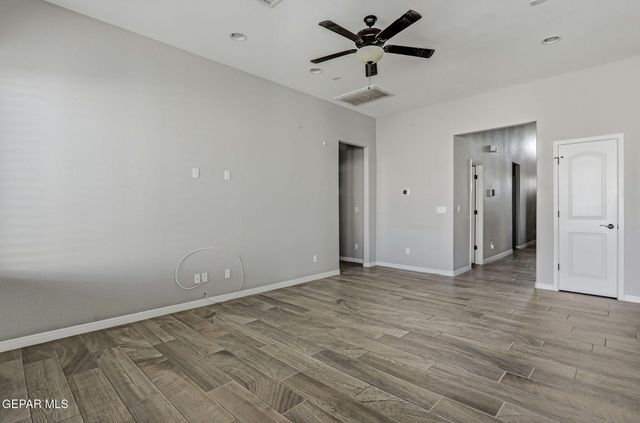 12797 KINGSBURY Avenue, El Paso, TX 79928