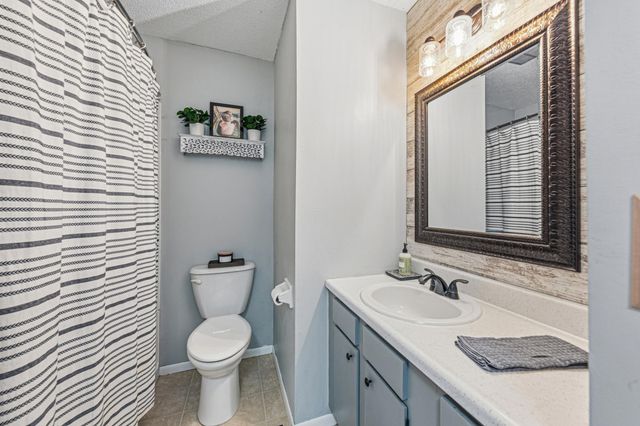 3 Devonshire Place, Mankato, MN 56001