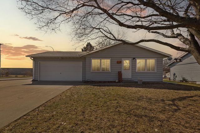 3 Devonshire Place, Mankato, MN 56001