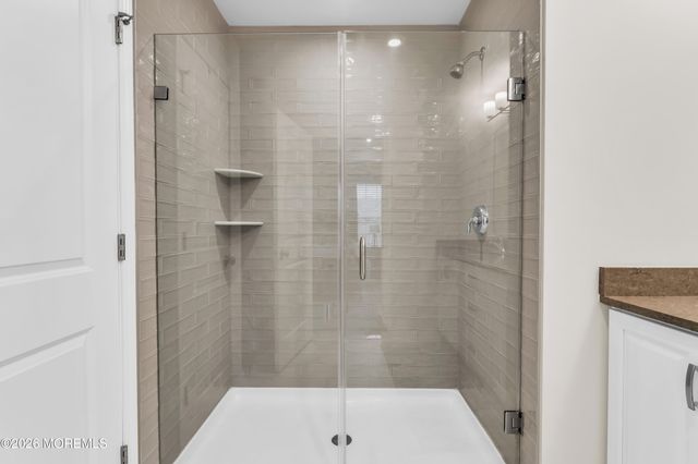 901 Arose Lane, Middletown, NJ 07748