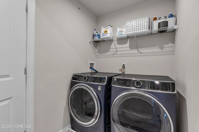 901 Arose Lane, Middletown, NJ 07748