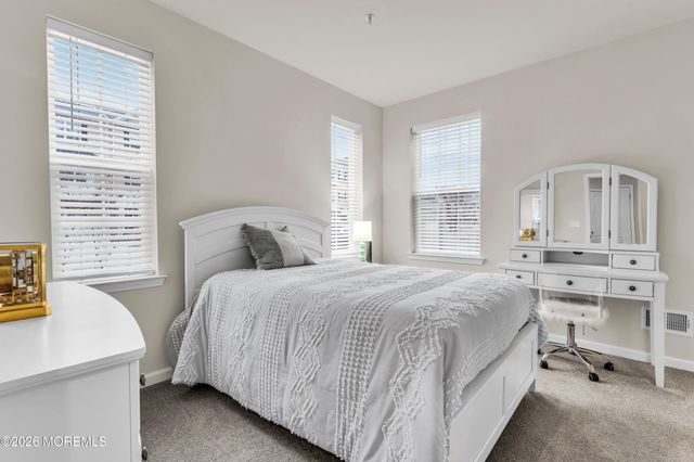 901 Arose Lane, Middletown, NJ 07748