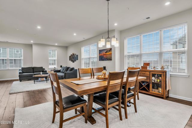 901 Arose Lane, Middletown, NJ 07748