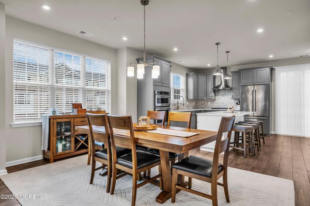 901 Arose Lane, Middletown, NJ 07748