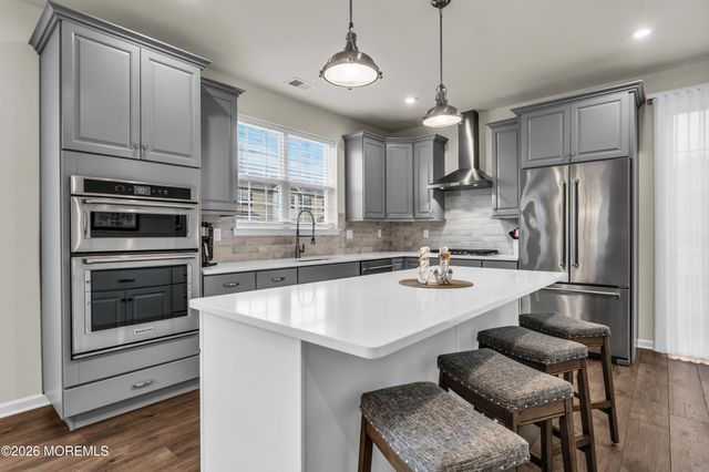 901 Arose Lane, Middletown, NJ 07748