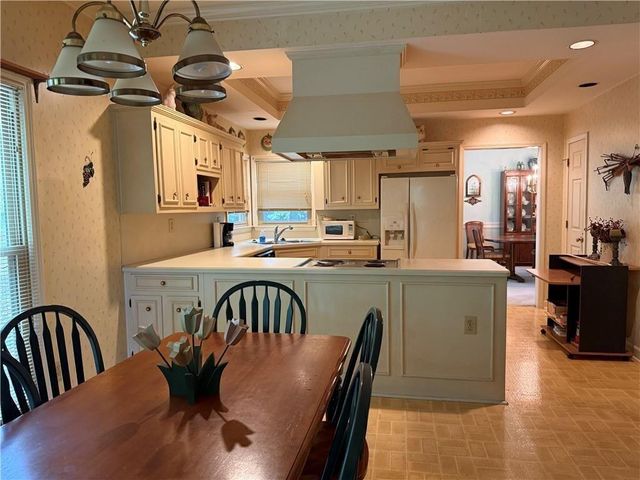 4651 Deep Creek NE Drive, Sugar Hill, GA 30518