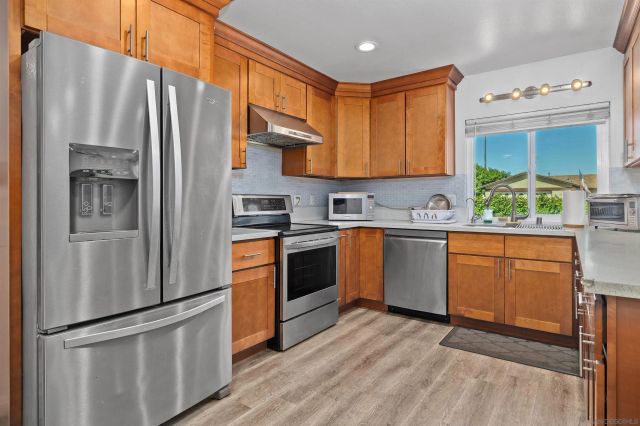 9947 Cleary Street, Santee, CA 92071