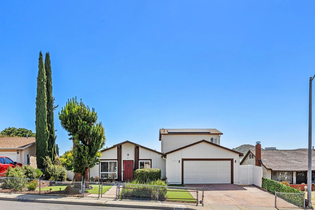9947 Cleary Street, Santee, CA 92071