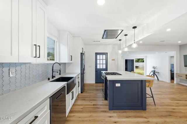 2534 El Sol Avenue, Altadena, CA 91001