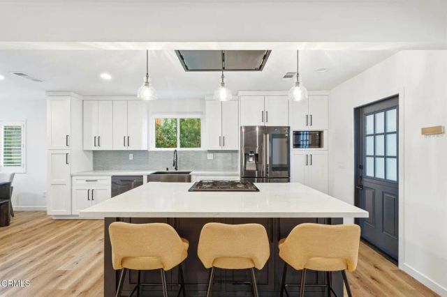 2534 El Sol Avenue, Altadena, CA 91001