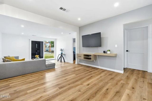 2534 El Sol Avenue, Altadena, CA 91001