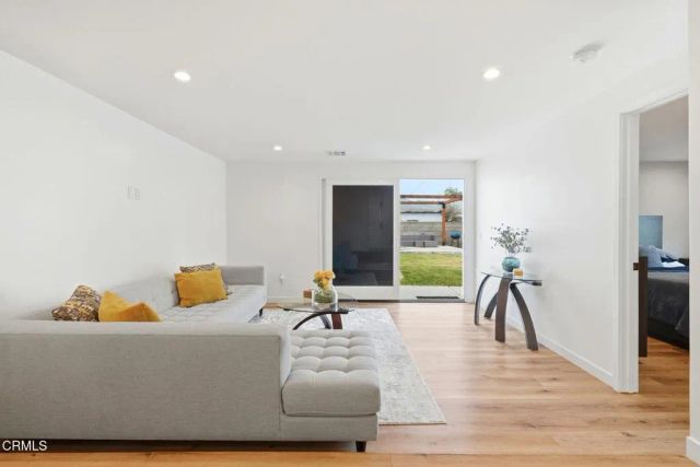 2534 El Sol Avenue, Altadena, CA 91001