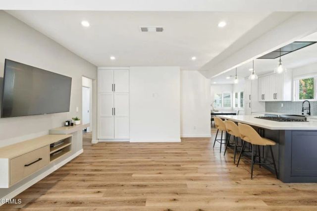 2534 El Sol Avenue, Altadena, CA 91001