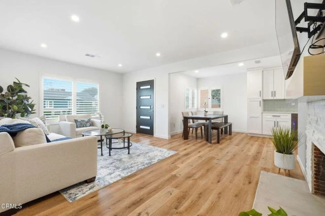 2534 El Sol Avenue, Altadena, CA 91001