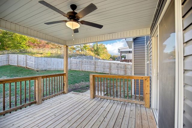 237 Wade Hampton Ln, Clarksville, TN 37040
