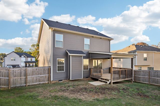 237 Wade Hampton Ln, Clarksville, TN 37040