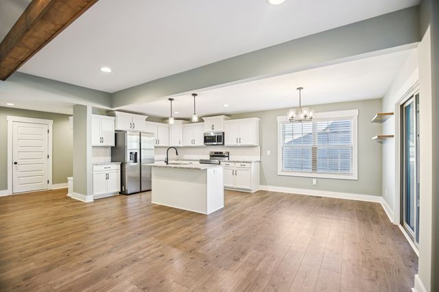 237 Wade Hampton Ln, Clarksville, TN 37040