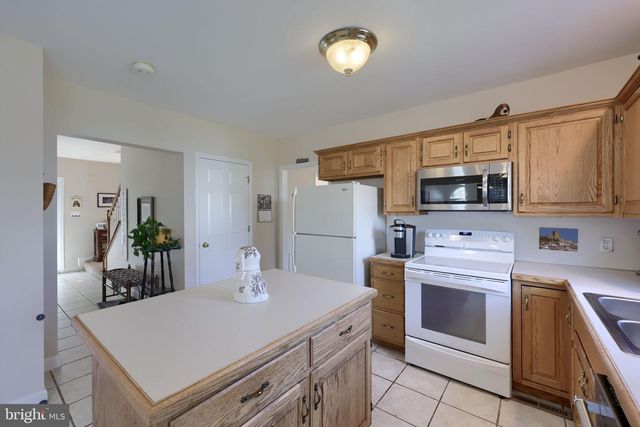 12 COLORADO AVE, Reading, PA 19608