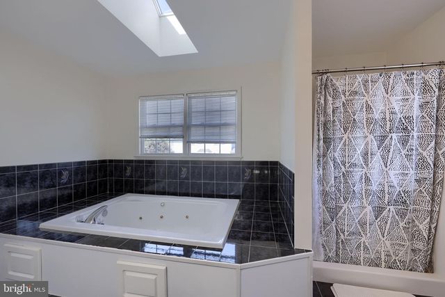 12 COLORADO AVE, Reading, PA 19608
