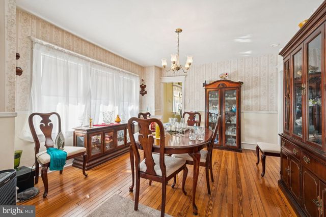 211 LANDIS AVE, Oaklyn, NJ 08107