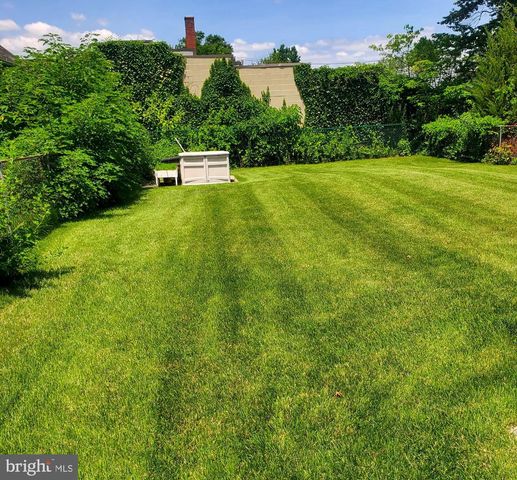 211 LANDIS AVE, Oaklyn, NJ 08107