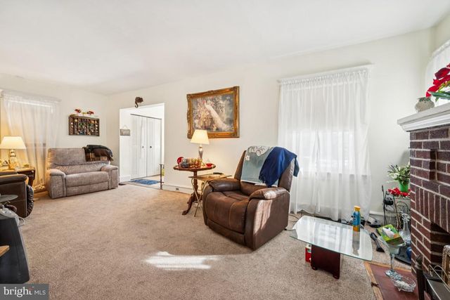 211 LANDIS AVE, Oaklyn, NJ 08107