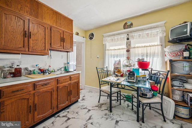 211 LANDIS AVE, Oaklyn, NJ 08107