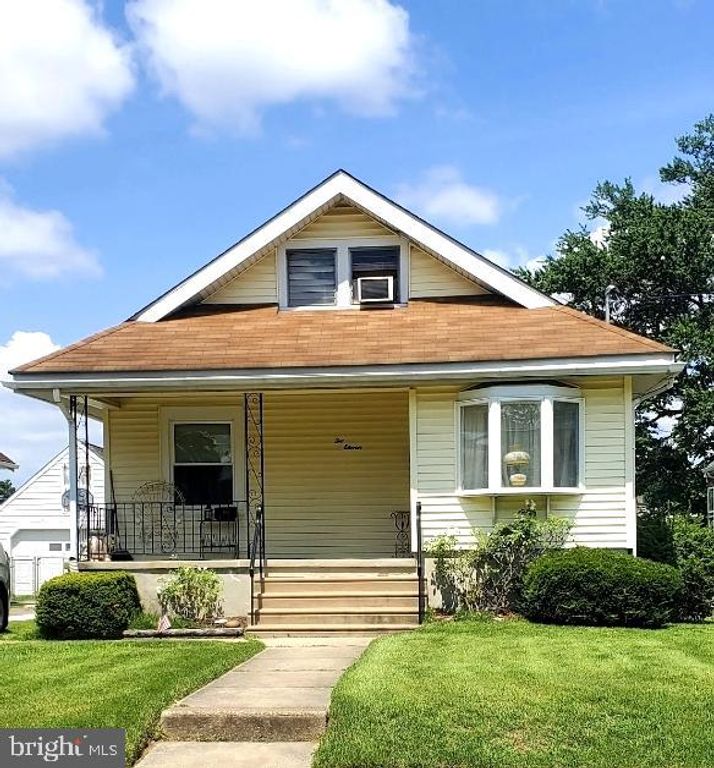 211 LANDIS AVE, Oaklyn, NJ 08107