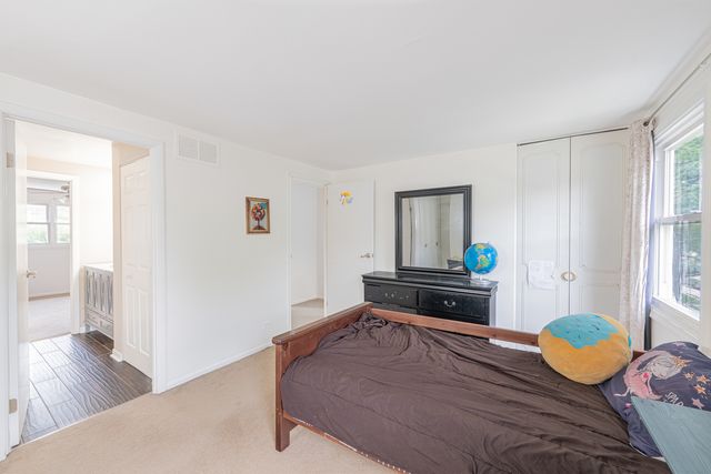 2110 STANLEY Court, Schaumburg, IL 60194
