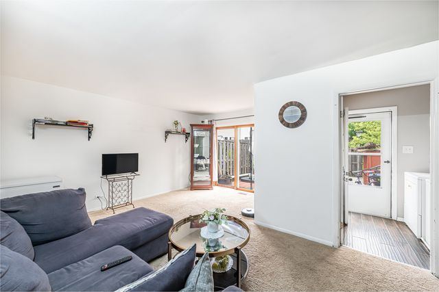 2110 STANLEY Court, Schaumburg, IL 60194