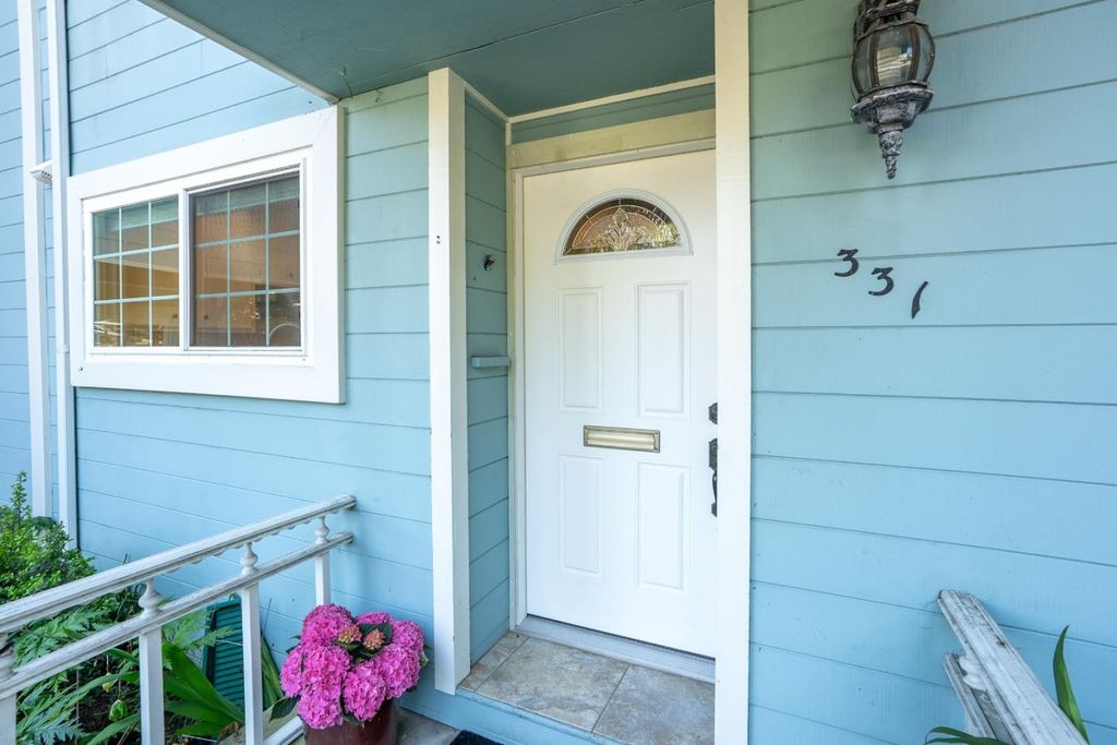 331 Walnut Avenue, Santa Cruz, CA 95060