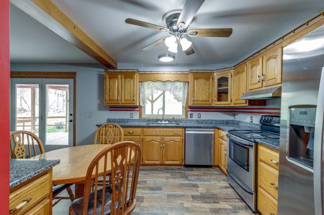 4058 Old State Rd, Hampshire, TN 38461