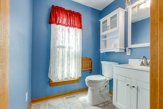 4058 Old State Rd, Hampshire, TN 38461