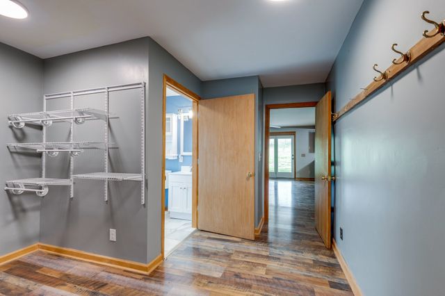 4058 Old State Rd, Hampshire, TN 38461