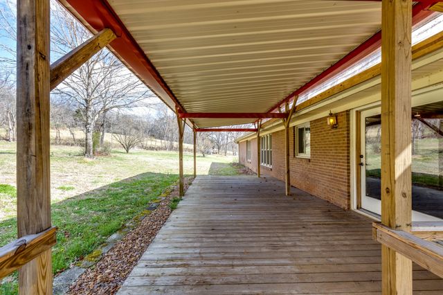 4058 Old State Rd, Hampshire, TN 38461