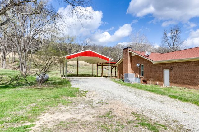 4058 Old State Rd, Hampshire, TN 38461
