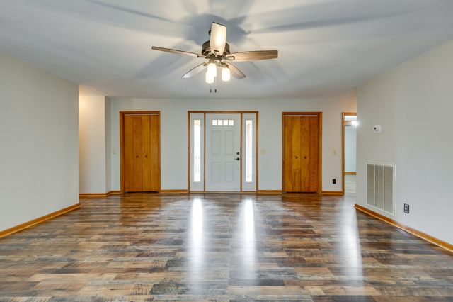 4058 Old State Rd, Hampshire, TN 38461