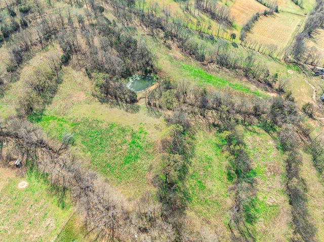 4058 Old State Rd, Hampshire, TN 38461