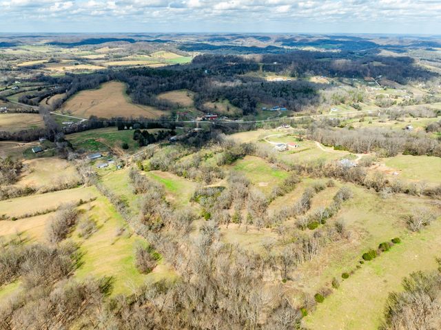 4058 Old State Rd, Hampshire, TN 38461
