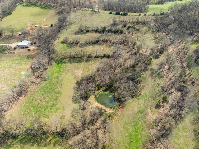 4058 Old State Rd, Hampshire, TN 38461