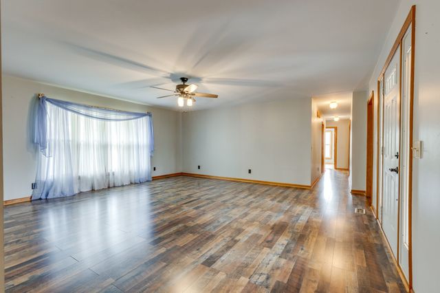 4058 Old State Rd, Hampshire, TN 38461